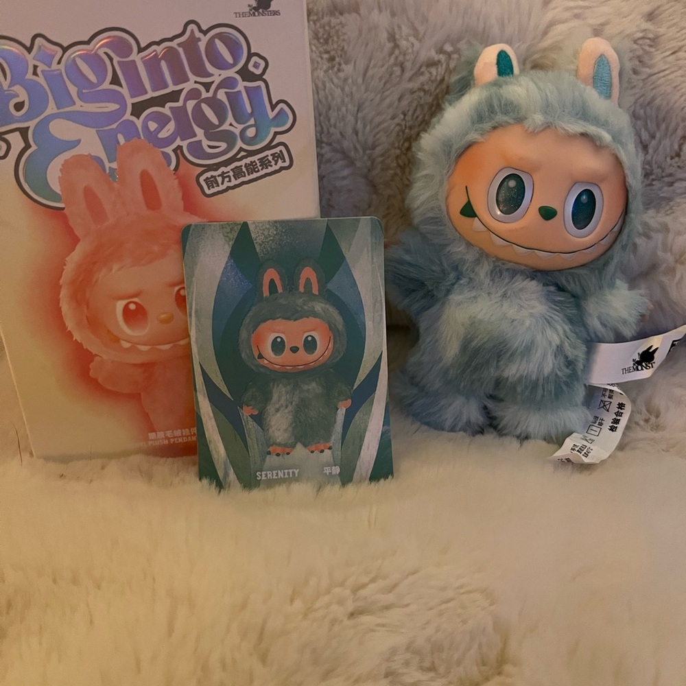 POPMART THE MONSTERS BIG INTO ENERGY GREEN/BLUE- SERENITY